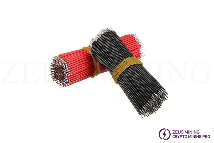 cables electrónicos negros y rojos estañados