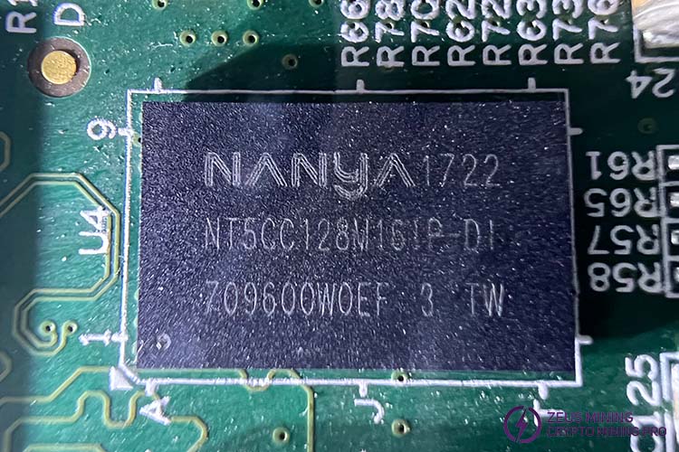 NT5CC128M16IP-DI en placa de control S9