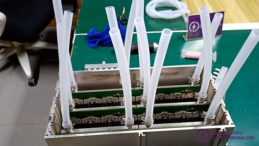 Instalación de la tubería de agua completada