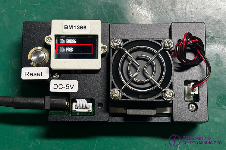 Resultado de APROBADO para el accesorio de prueba del chip BM1366