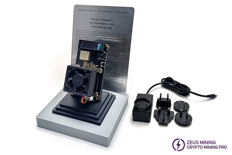 Minero individual Bitaxe Gamma 601 con 4 adaptadores