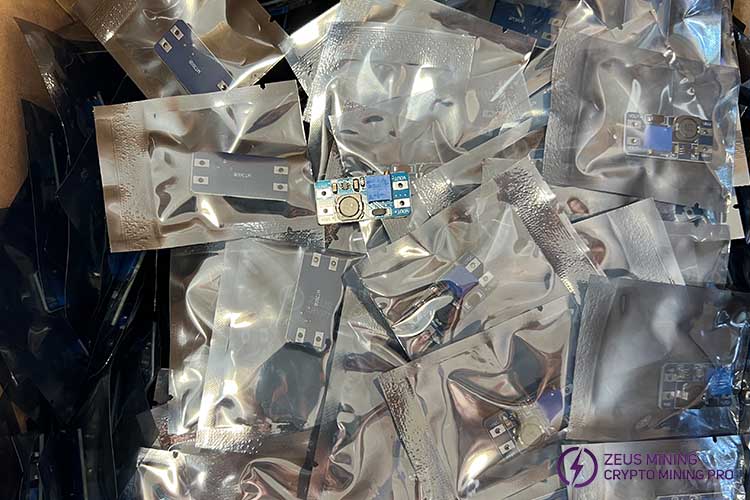 MT3608 Módulo elevador CC-CC de 2 A MT3608 Módulo elevador CC-CC de 2 A