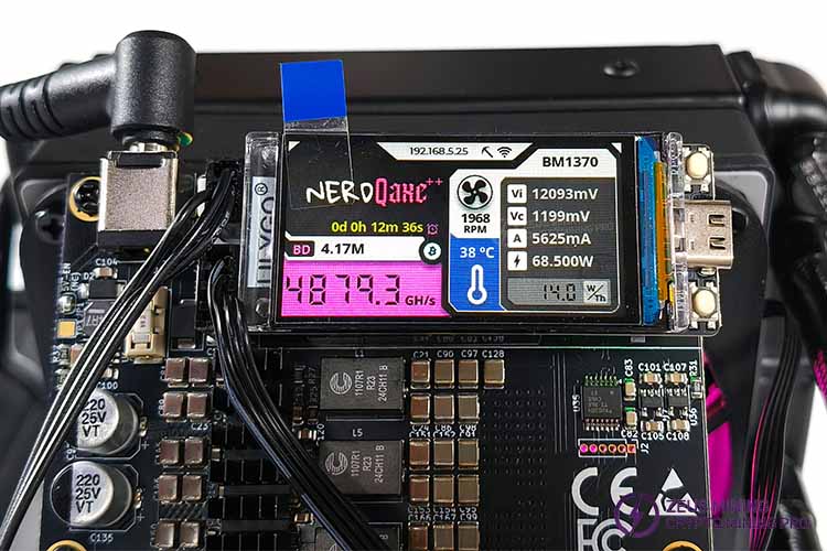 NerdMiner NerdQaxe++ Hydro 4.8TH ganancia en tiempo real