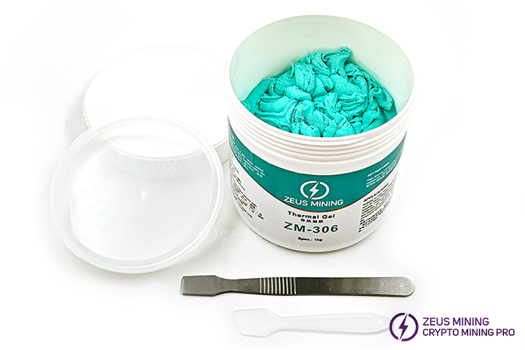Gel térmico ZM-306 de 6 W para la reparación de placas de hash Gel térmico ZM-306 de 6 W para la reparación de placas de hash