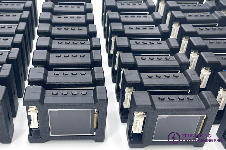 Dispositivo de prueba ZEUS MINING TAAS para reparación de mineros ASIC